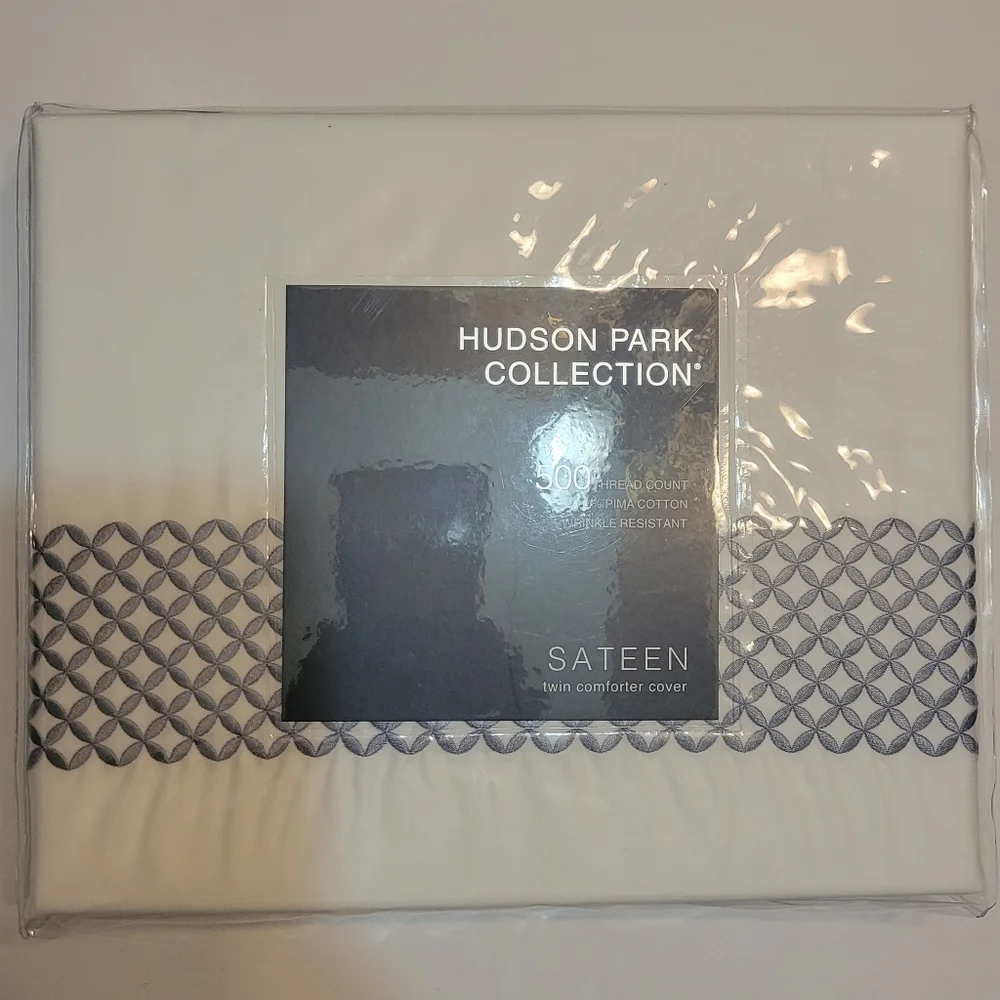 Hudson Park 500TC Sateen Duvet Cover Twin Pima Cotton White Blue Embroidery